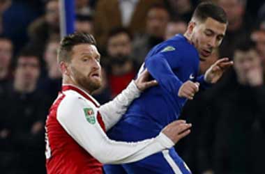 Shkodran Mustafi and Eden Hazard battle in EFL Cup semi-final first-leg 2018