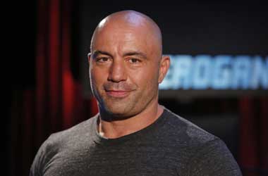Joe Rogan Hits Out At UFC For Giving McGregor ‘Special Treatment’
