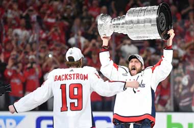 Alexander Ovechkin celebrates Stanley Cup win 2018 with Nicklas Bäckström
