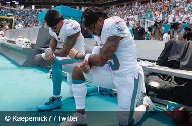 Two Kneeling Dolphin Players Receive Praise From Kaepernick