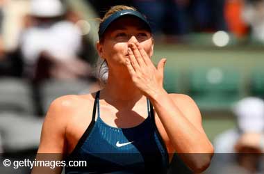 Maria Sharapova at French Open Showing Love