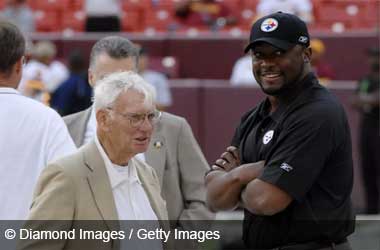 Dan Rooney with Mike Tomlin (Pittsburgh Steelers)