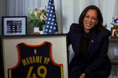 Kamala Harris receives signed Golden State Warriors shirt