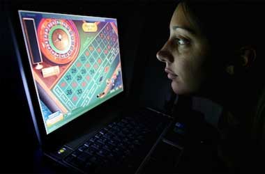 Study Shows More Canadian Women Getting Addicted to Online Gambling After COVID