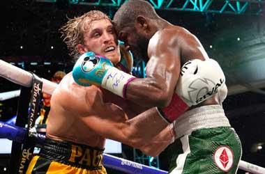 Mayweather Fails To KO Logan Paul In 8 Round Exhibition Fight