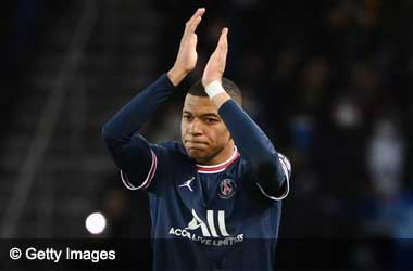 Kylian Mbappé applauds PSG Crowd