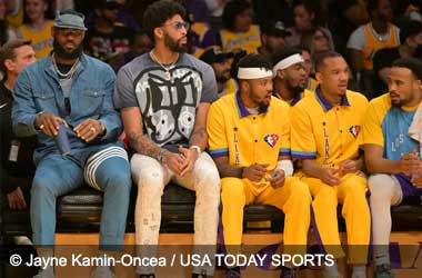 LeBron James, Anthony Davis and others on the bench in 2022