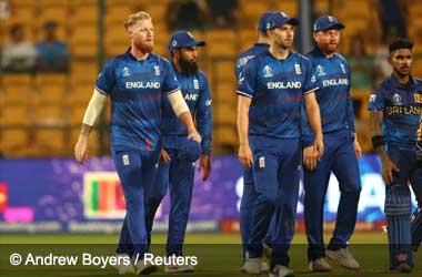 England walk off after defeat to Sri Lanka during the Cricket World Cup 2023