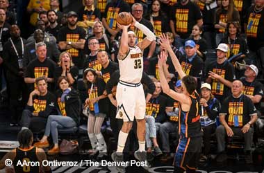 Gordon’s Clutch Three Lifts Nuggets Over Thunder as Jokic Dominates in Game 1