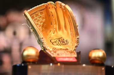 Cubs Lead MLB with Three Gold Glove Winners
