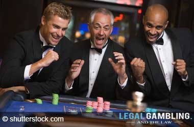 casino gamblers: Men